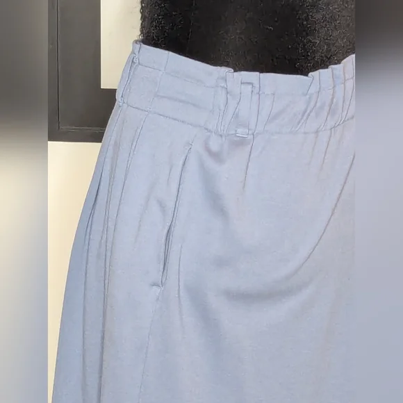 Uniqlo Blue Maxi A-Line Flowy Pants with added D-ring Belt - Picture 4 of 7
